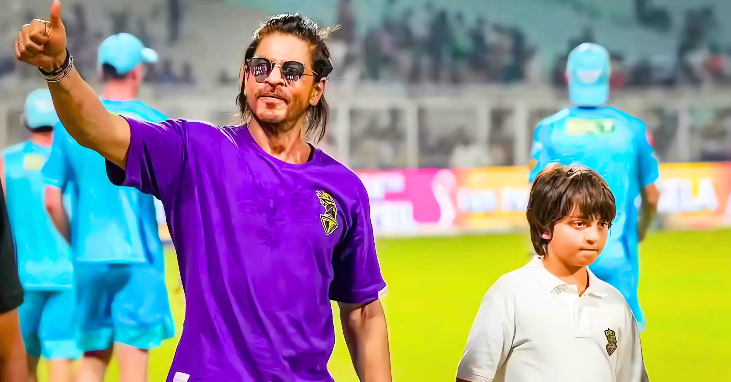 شاہ رخ خان نے کولکاتا نائٹ رائیڈرز کے لیے مصطفیذ الرحمن کو منتخب کیا، جس پر سیاسی حلقوں میں ہنگامہ مچ گیا۔ کچھ سیاستدانوں نے شاہ رخ کو غدار کہا، جبکہ دیگر نے ان کے فیصلے کی حمایت کی۔ جانیں کہ یہ انتخاب کس طرح کھیل اور سیاست کے درمیان تنازعہ پیدا کر رہا ہے اور عوام کی رائے کیا ہے۔ میٹا ڈسکرپشن: کولکاتا نائٹ رائیڈرز میں مصطفیذ الرحمن کی شمولیت نے سیاستدانوں کے درمیان بحث شروع کر دی۔ شاہ رخ خان پر الزام لگایا گیا کہ انہوں نے ایک غیر ملکی کھلاڑی میں سرمایہ کاری کی۔ پڑھیں مکمل خبر اور عوامی ردعمل کے بارے میں دلچسپ تفصیلات۔ میٹا ڈسکرپشن: شاہ رخ خان اور مصطفیذ الرحمن کے انتخاب پر ہنگامہ کھڑا ہو گیا۔ سیاسی تنازعے، عوامی رائے اور کھیل کے تجزیے کے ساتھ جانیں کہ یہ فیصلہ کس طرح انتخابات اور قومی بحث میں رنگ بھر رہا ہے