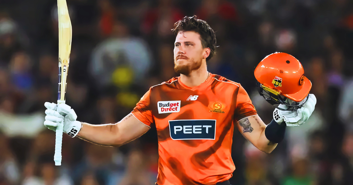 فن ایلن نے شاندار سنچری سکور کر کے پرتھ اسکورچرز کو رینیگیڈز کے خلاف فتح دلوائی۔ جانیں میچ کے یادگار لمحات اور شاندار شاٹس کی تفصیل بی بی ایل میں پرتھ اسکورچرز اور فن ایلن کی تاریخی کارکردگی نے شائقین کو حیران کر دیا۔ پڑھیں کیسے ایلن نے میچ کا رخ بدل دیا ایلن کی پہلی بی بی ایل سنچری اور ۵۳ گیندوں میں ۱۰۱ رنز کے ساتھ اسکورچرز کی مضبوط پوزیشن۔ میچ کے دلچسپ لمحات یہاں دیکھیں اسکورچرز کی ٹیم نے متحدہ کھیل سے فائنلز کی دوڑ میں اپنی جگہ مضبوط کی۔ ایلن کے چھکے اور چوکے میچ کو یادگار بنا گئے رینیگیڈز کے باؤلرز کی کوششوں کے باوجود ایلن کے شاٹس نے میچ کا منظر بدل دیا۔ سام ایلیٹ کی بہترین بولنگ کی جھلکیاں بھی دیکھیںm