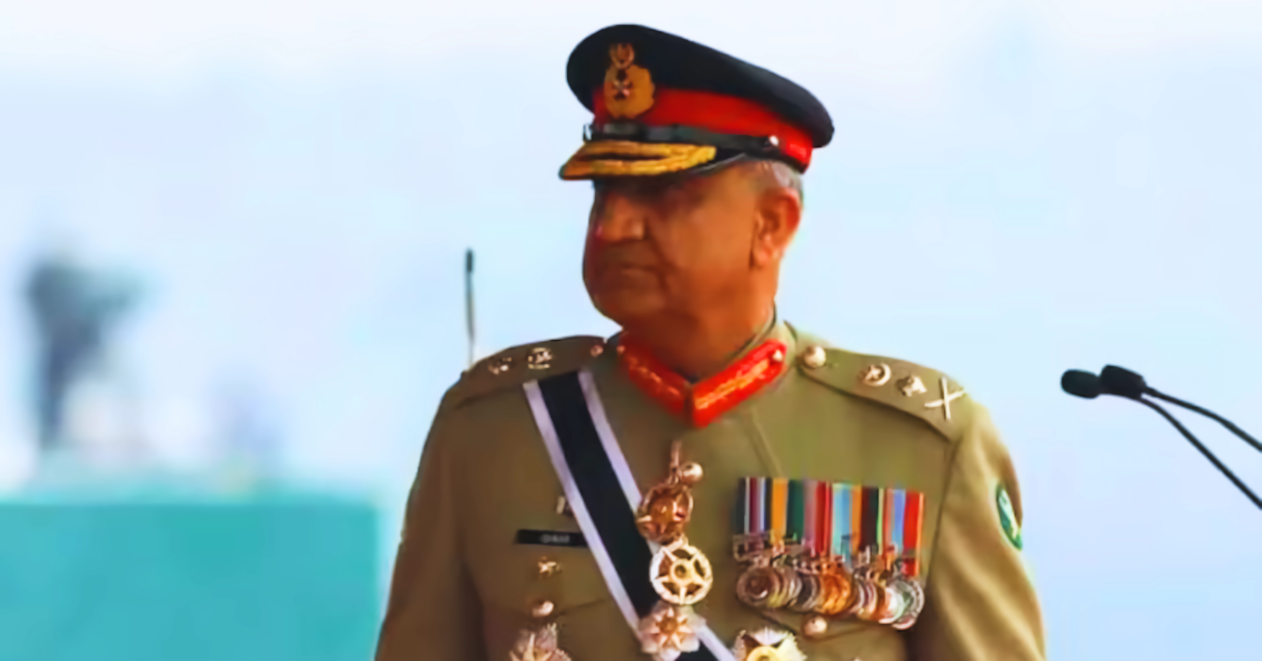 سابق آرمی چیف جنرل قمر جاوید باجوا کی حالت تشویشناک جنرل باجوا فروری کے زخم کے بعد نازک حالت میں پاکستان کے سابق آرمی چیف کی صحت کے حوالے سے تازہ خبریں جنرل قمر جاوید باجوا کی صحت کی صورت حال اور عوامی ردعمل سابق آرمی چیف باجوا کی صحت، فوج کی جانب سے تصدیق کب ہوگی پاکستان آرمی کے سابق سربراہ کی حالت خطرناک؟ جنرل باجوا کی صحت اور سوشل میڈیا پر عوام کی دعائیں پاکستان کے سابق آرمی چیف کی صحتیابی کے لیے امیدیں